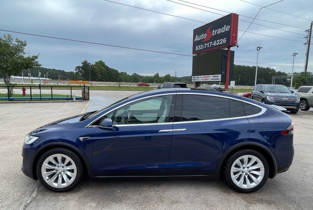 Used 2018 Tesla Model X 75D AWD/4WD image 5