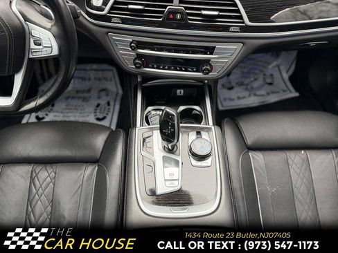 Used 2017 BMW 750i image 32