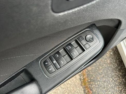 Used 2022 Dodge Charger GT RWD image 19