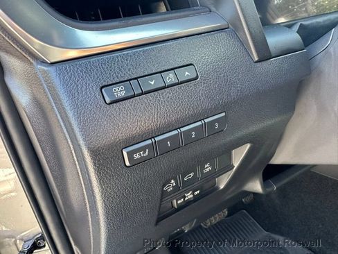 Used 2024 Lexus GX 550 w/ Accessory Package (Z1) AWD/4WD image 17