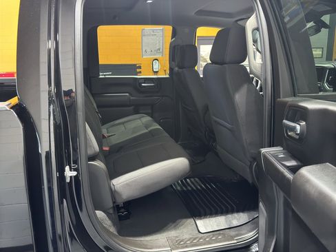 Used 2021 Chevrolet Silverado 2500 LT w/ Convenience Package image 19