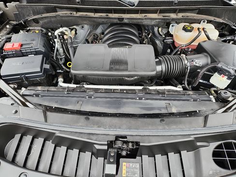 Used 2023 GMC Yukon XL SLT w/ SLT Premium Package image 30