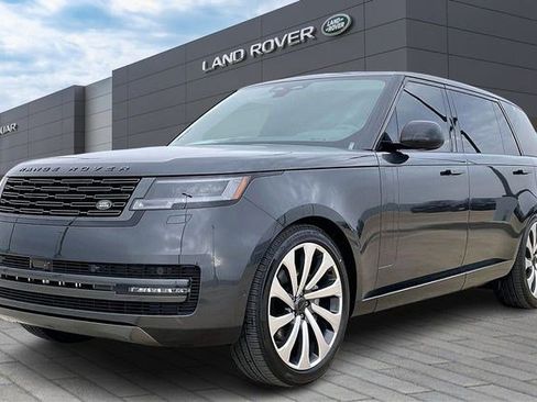 New 2025 Land Rover Range Rover Long Wheelbase SE AWD/4WD image 1