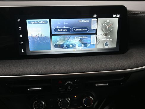 Certified 2025 Nissan Kicks SV image 6