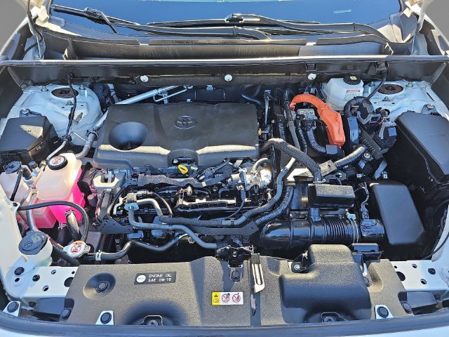 Used 2022 Toyota RAV4 XLE Premium AWD/4WD image 33