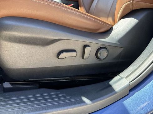 Used 2021 Subaru Outback Touring AWD/4WD image 19