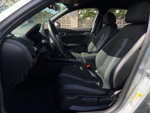 Certified 2025 Honda Civic Sport image 12