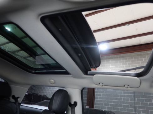 Used 2019 MINI Cooper S w/ Signature Upholstery Package FWD image 23