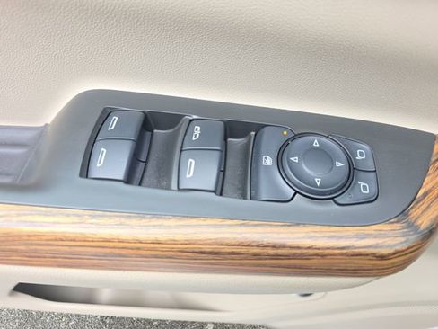 Used 2017 GMC Acadia Denali w/ LPO, Cargo Package AWD/4WD image 30