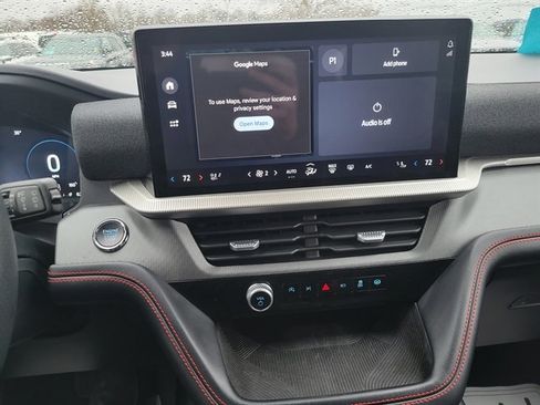 Certified 2025 Ford Explorer ST-Line image 13