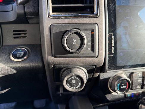 Used 2018 Ford F150 Raptor w/ Equipment Group 802A Luxury AWD/4WD image 26