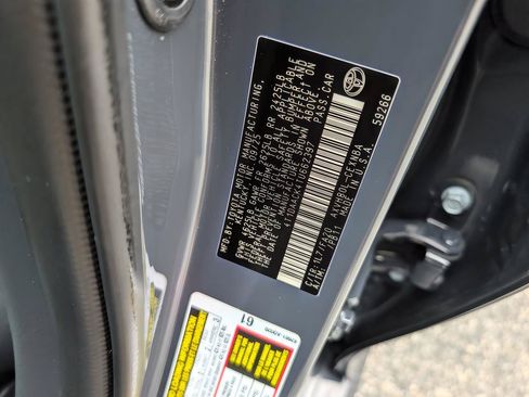 Used 2026 Toyota Camry LE FWD image 32