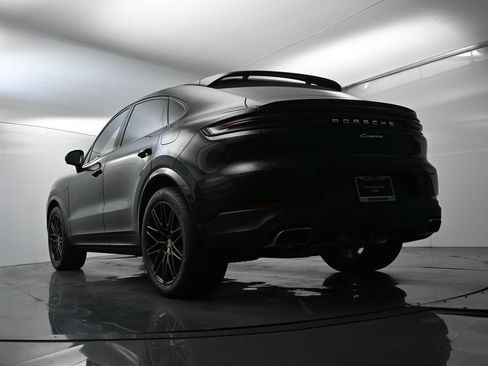 Certified 2026 Porsche Cayenne E-Hybrid Coupe AWD/4WD image 49