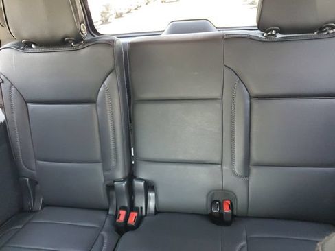 Used 2023 GMC Yukon Denali AWD/4WD image 23
