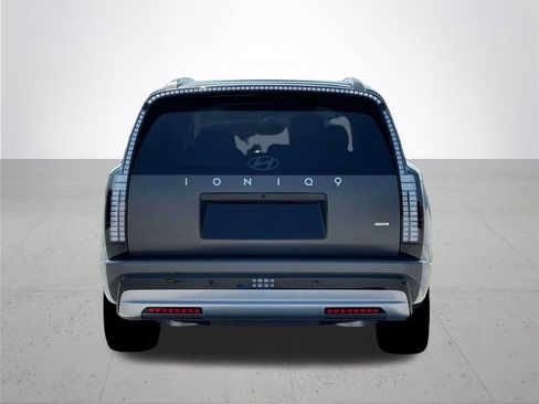 New 2026 Hyundai Ioniq 9 Limited image 6
