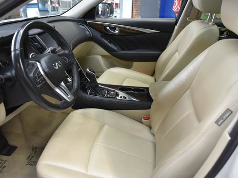 Used 2019 INFINITI Q50 Luxe w/ Essential Package (3.0T Luxe) image 20