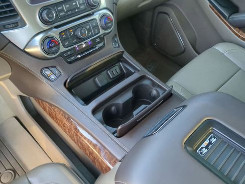 Used 2018 Chevrolet Tahoe Premier image 20