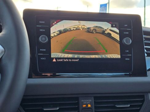 New 2026 Volkswagen Jetta SE image 28