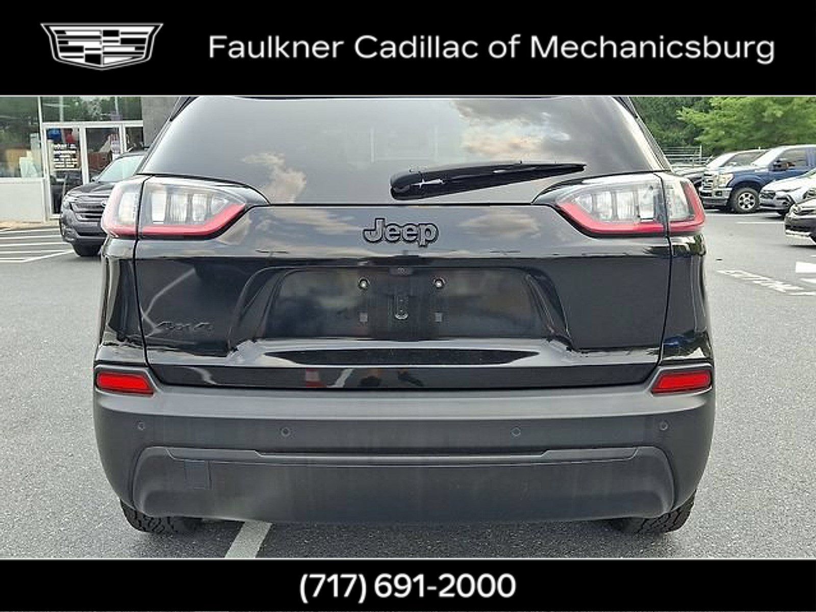 Used 2023 Jeep Cherokee Altitude Lux AWD/4WD image 6