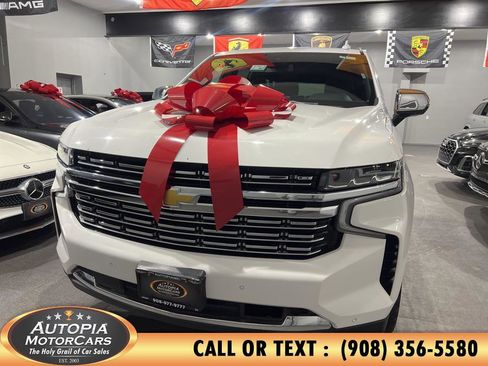 Used 2023 Chevrolet Suburban Premier image 1