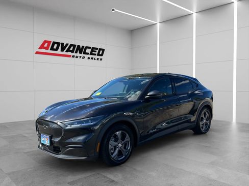 Used 2022 Ford Mustang Mach-E Select image 3