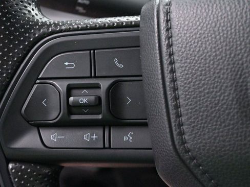 Used 2024 Toyota Tacoma SR AWD/4WD image 15