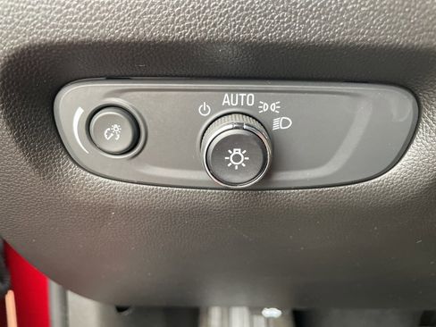 Certified 2024 Chevrolet Traverse LT image 25