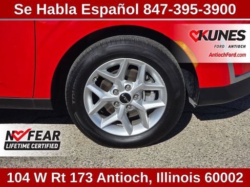 Used 2025 Kia Soul LX w/ LX Technology Package FWD image 12