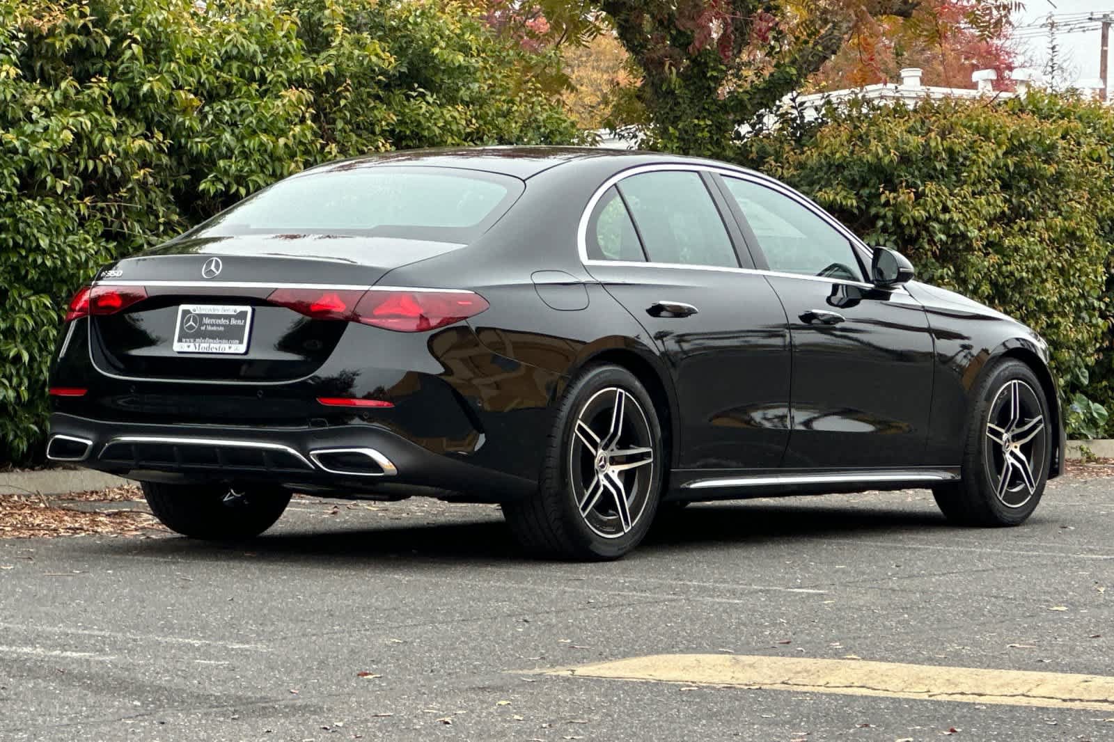 New 2026 Mercedes-Benz E 350 Sedan image 3