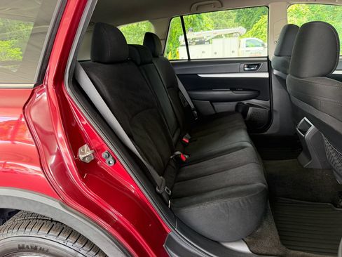 Used 2013 Subaru Outback 2.5i Premium w/ All-Weather Pkg AWD/4WD image 12