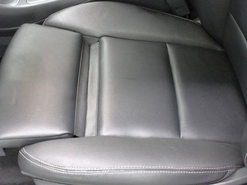 Used 2020 Mercedes-Benz GLA 250 w/ Convenience Package image 36