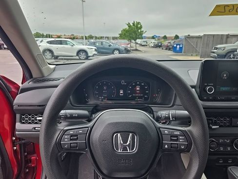 Used 2024 Honda Accord EX image 12