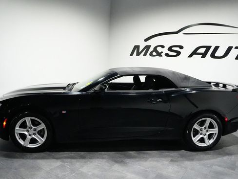 Used 2020 Chevrolet Camaro LT image 4