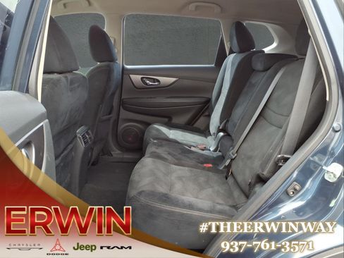 Used 2016 Nissan Rogue S AWD/4WD image 25