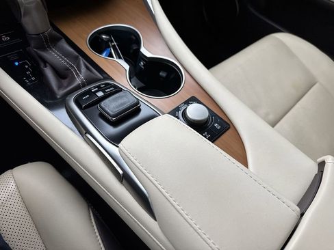 Used 2016 Lexus RX 350 AWD w/ Premium Package image 54