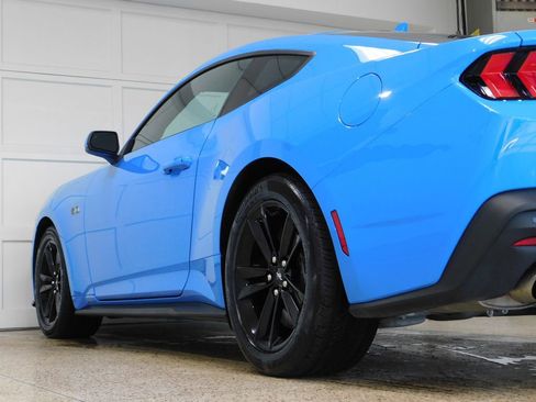 Used 2025 Ford Mustang GT RWD image 79