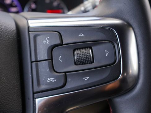 Used 2025 Chevrolet Blazer RS FWD image 13