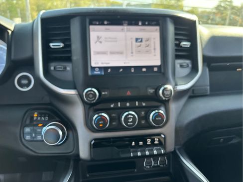 Used 2022 RAM 1500 Big Horn AWD/4WD image 13