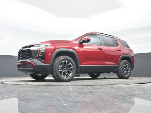 New 2026 Chevrolet Equinox ACTIV w/ Convenience Package III FWD image 26