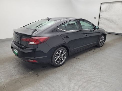 Used 2019 Hyundai Elantra Limited w/ Winter Weather Package image 10