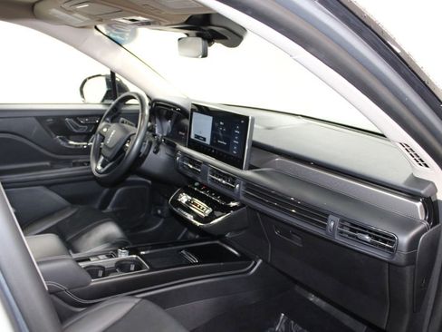 Used 2023 Lincoln Corsair Reserve w/ Equipment Group 201A AWD/4WD image 29