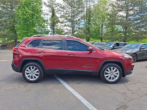 Used 2016 Jeep Cherokee Limited AWD/4WD image 18