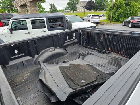 Used 2015 Ford F150 XLT w/ Equipment Group 302A Luxury AWD/4WD image 30