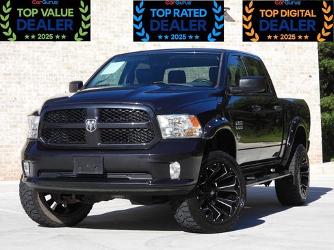 Used 2018 RAM 1500 Express AWD/4WD image 2