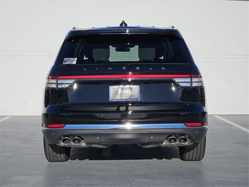 New 2026 Lincoln Aviator Reserve image 6