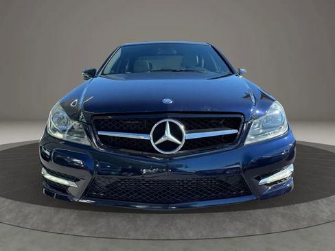Used 2012 Mercedes-Benz C 250 Sedan image 2