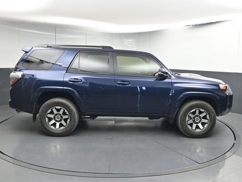 Certified 2024 Toyota 4Runner TRD Off-Road Premium image 9