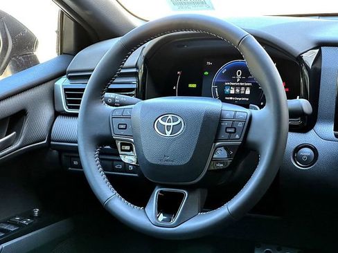 New 2026 Toyota Camry SE image 25