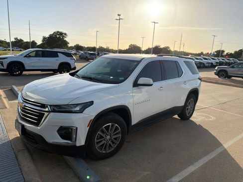Used 2024 Chevrolet Traverse LT FWD image 5