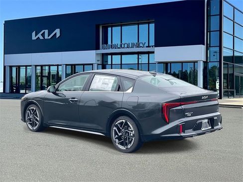 New 2025 Kia K4 GT-Line w/ GT-Line Sunroof Package image 4